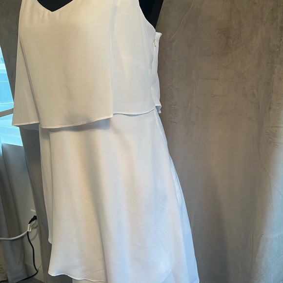BCBG white flowy high-low dress in Large - Picture 7 of 10
